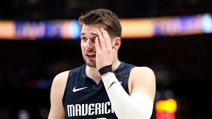 Mavs Crunch-Time Donuts: Why Can't They Finish at the Finish Line?