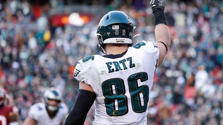Jason Michael Keeping Lines of Communication Open with Zach Ertz Jason Michael Keeping Lines of Communication Open with Zach Ertz