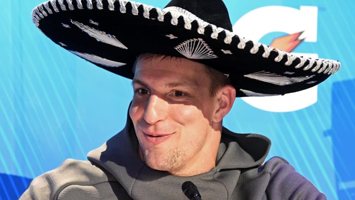 Podcast: Gronk to WWE? Yes, please!