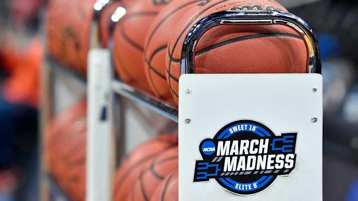 College Basketball Players, Coaches React to Cancellation of March Madness