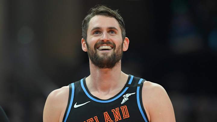 Cavs' Kevin Love Pledges $100K to Aid Team Arena and Support Staff