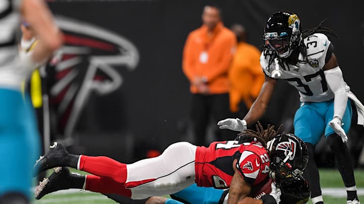 Arthur Blank, AMB Group to pay hourly employees amid COVID-19 shutdown