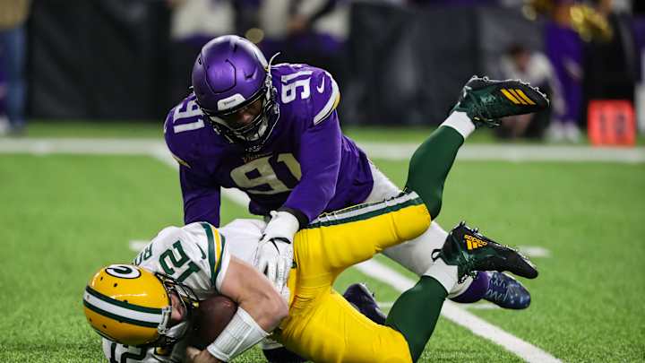 Former Commodores signs NFL Free-Agent deal with Panthers