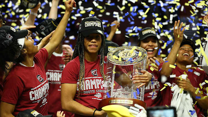 South Carolina Tops Final Women's AP Top 25 Poll of Season South Carolina Tops Final Women's AP Top 25 Poll of Season