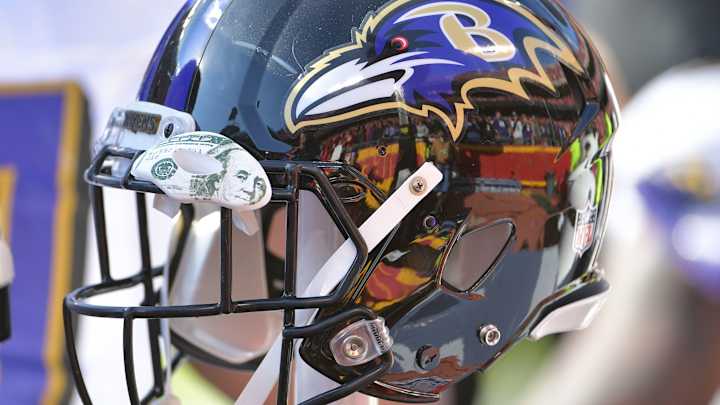 Best, Worst Free-Agent Signings in Ravens History