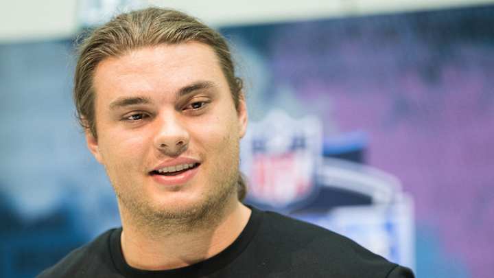 Lions Had Formal Interview with OG Shane Lemieux at Combine, Could Be Draft Target Lions Had Formal Interview with OG Shane Lemieux at Combine, Could Be Draft Target