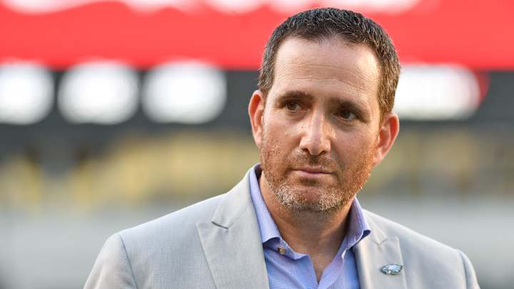 Howie Roseman in a Bind, Continuing to Seek Best Offer for Carson Wentz Howie Roseman in a Bind, Continuing to Seek Best Offer for Carson Wentz