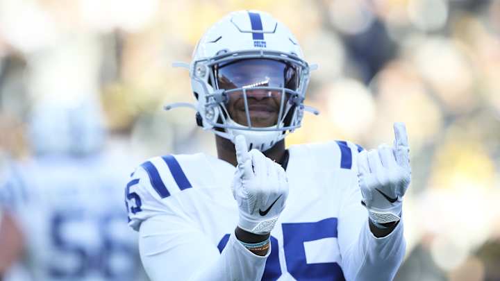 Steelers Agree to Two-Year Deal with TE Eric Ebron