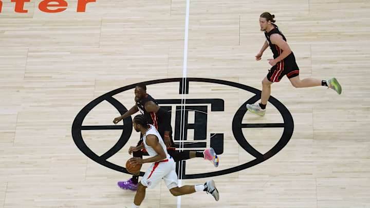 Should the LA Clippers Design a New Logo?