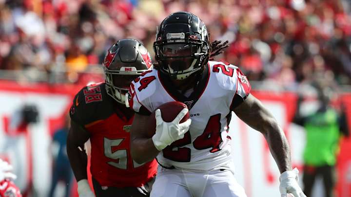 Pros and Cons of Lions Acquiring RB Devonta Freeman