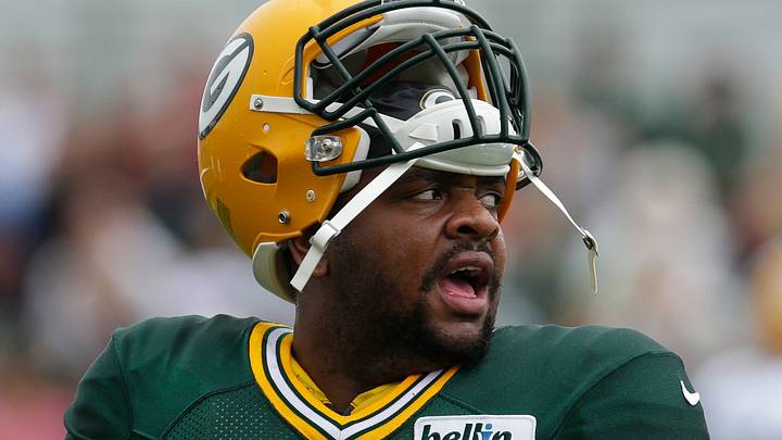 Shopping for Free-Agent Bargains on Defense Shopping for Free-Agent Bargains on Defense