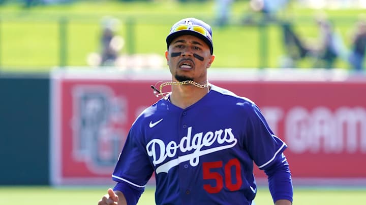 Report: MLB, Players' Union Work Toward Service-Time Agreement