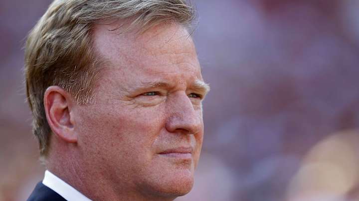 Cowboys 'Go Big' in Free Agency; What if NFL Cancels Everything?