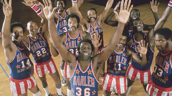 Harlem Globetrotters Legend Curly Neal Dies at 77
