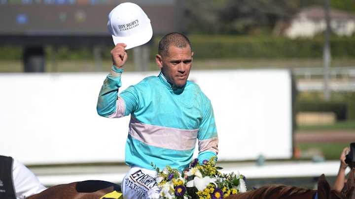 Report: Jockey Javier Castellano Tests Positive for Coronavirus