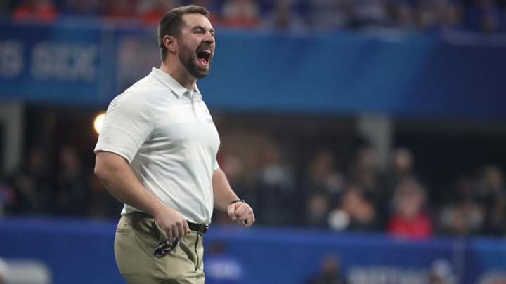 Gators Get Creative With At-Home Workouts From Strength Coach Savage