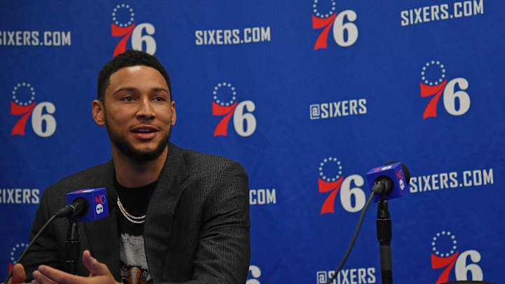 Simmons Brings Philly's Star Athletes Together to Promote 'The Philly Pledge'