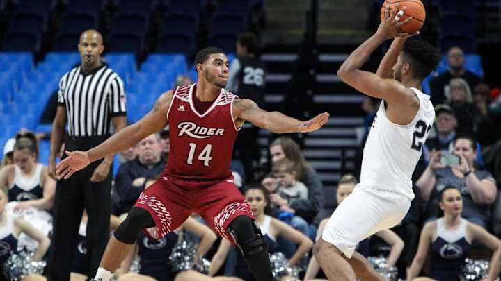 Graduate Transfer Dimencio Vaughn places Georgia Basketball in Final 3