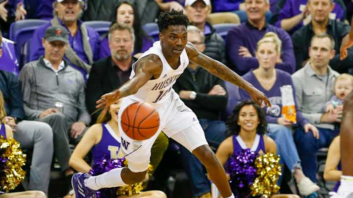 Elijah Hardy Enters Transfer Portal After Huskies Add Pair of Guards