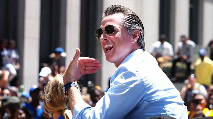 Donald Trump, Gavin Newsom Give Conflicting Opinions About The Return of Sports Donald Trump, Gavin Newsom Give Conflicting Opinions About The Return of Sports