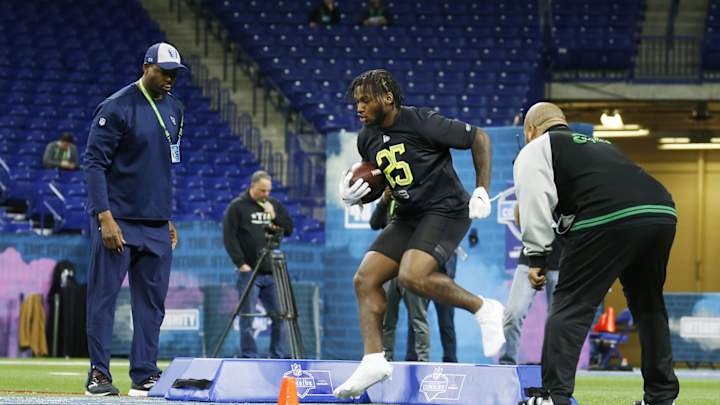 Former Titans Scout Felt 'Almost Obligated' to Aid Draft Prospects Former Titans Scout Felt 'Almost Obligated' to Aid Draft Prospects