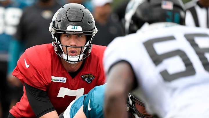 "Crazy Restructure" Satisfies Nick Foles and Bears