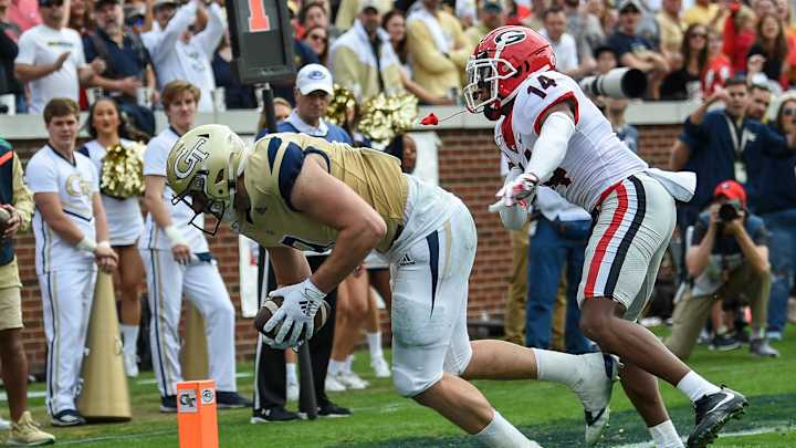 Davis finds second home in the south