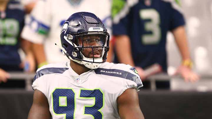 Seahawks DE Branden Jackson (Head) Sent Home, Returns to Team Facility