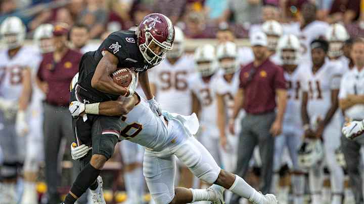 Graduate Transfer WR Desmond Dan Commits To Illinois