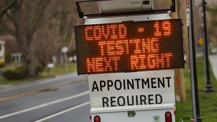 NFL Team Doctors Are Now on the Front Lines Fighting COVID-19