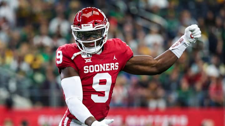 What if Justin Jefferson Is Gone Before Eagles Pick?