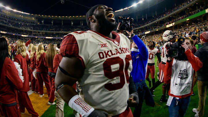 Top Defensive Linemen in NFL Draft: Neville Gallimore Top Defensive Linemen in NFL Draft: Neville Gallimore