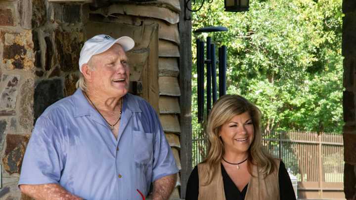 An Exclusive Look at Terry Bradshaw's “Celebrity Ghost Stories" Appearance