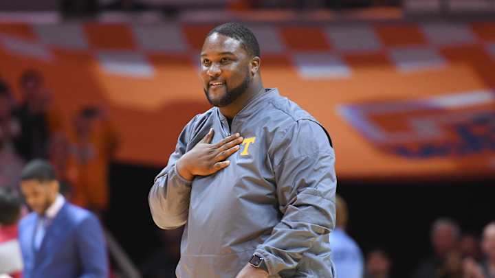 Watch: Tee Martin Shares Hilarious Video in Response to UT Callout Challenge