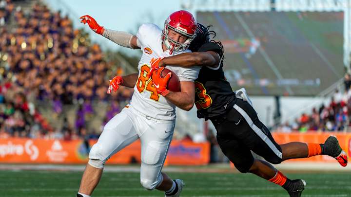 SI 7-Round Mock Draft: Insider Chooses Draft Picks For Patriots