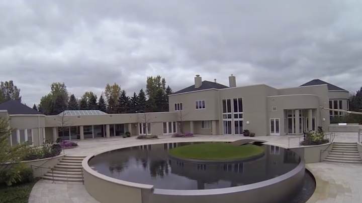 No One Wants to Buy Michael Jordan’s Enormous Chicago Estate