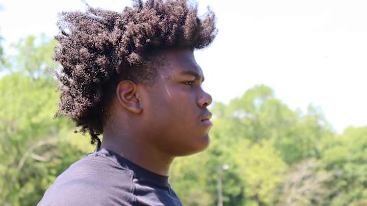 Georgia Football Signee, Broderick Jones Continues to Work