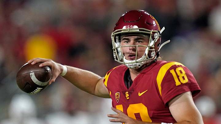 USC to UW? Exploring the Possibility of adding  JT Daniels