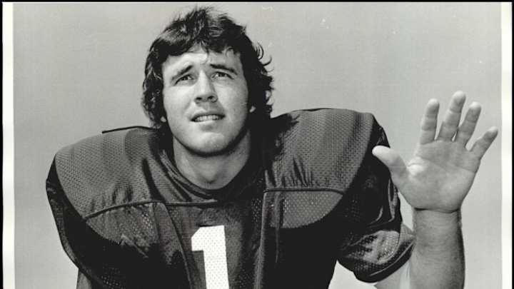 Teammates, coaches remember former Sooners All-American and National Championship DB Zac Henderson Teammates, coaches remember former Sooners All-American and National Championship DB Zac Henderson