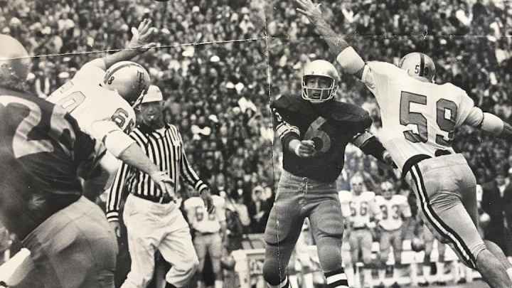 UW Football Was Never More Fun Than With Sonny Sixkiller in '71