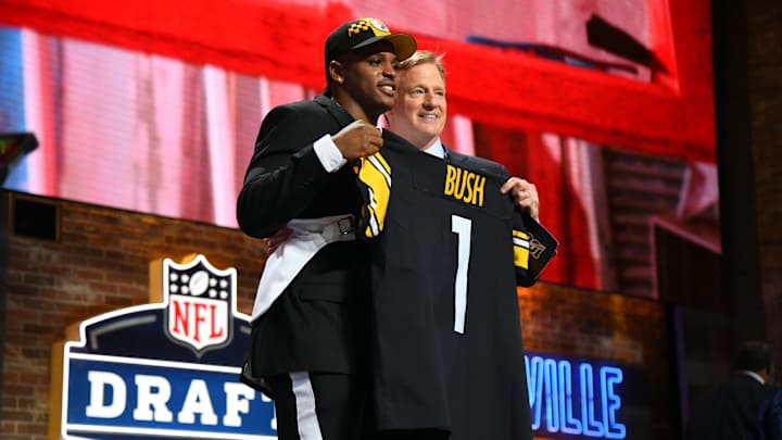 Odds Say Steelers Go Offense With First Pick