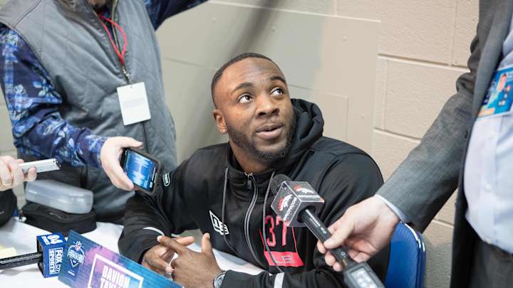 Eagles Pick Colorado Linebacker Davion Taylor