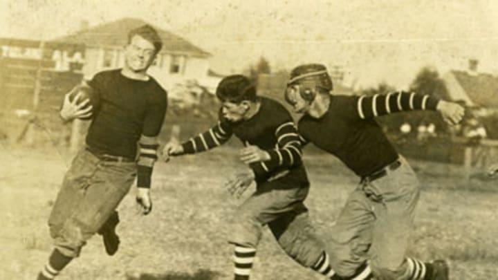 Nothing Describes Alabama, Tennessee Football Rivalry Better Than 'Bully'