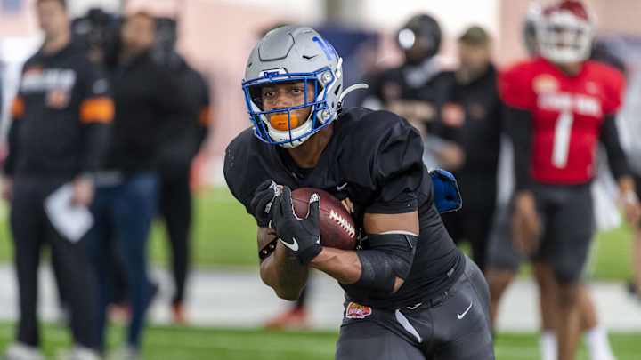 Antonio Gibson Signs Rookie Contract