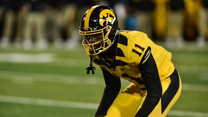 Report: Ojemudia Reaches Deal With Broncos