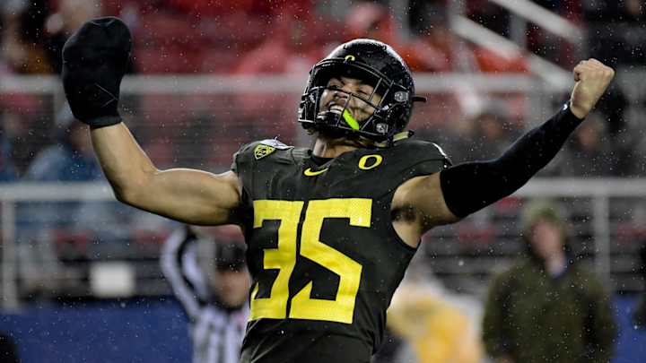 Vikings Add Oregon Linebacker Troy Dye With 132nd Pick in the Fourth Round