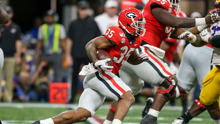 Brian Herrien signs with the Cleveland Browns Brian Herrien signs with the Cleveland Browns