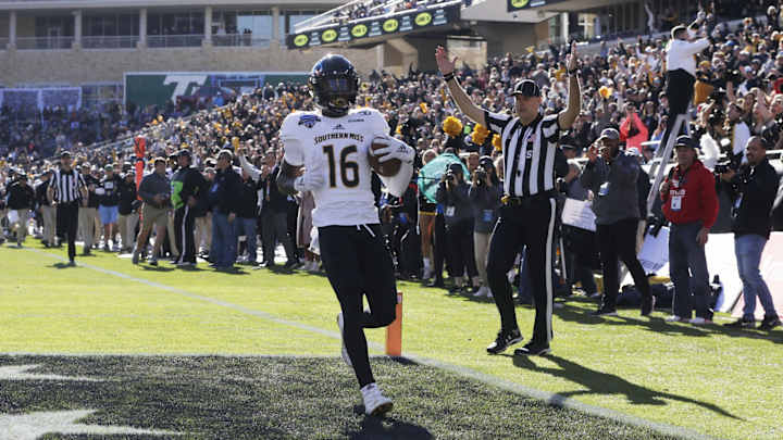 Eagles Make Flurry of Draft Picks After Trades