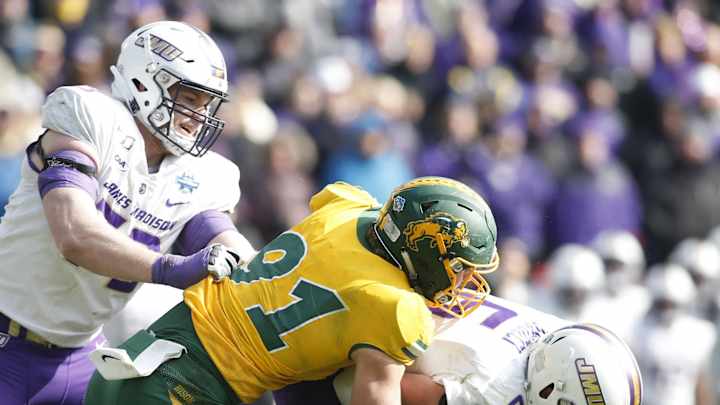 Broncos Select North Dakota State Edge Derrek Tuszka in Seventh Round of 2020 NFL Draft