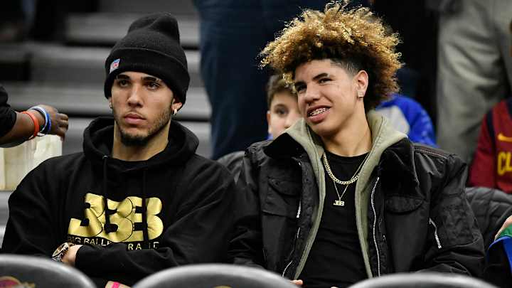 LaMelo, Lonzo and LiAngelo Ball Plan to Sign With Roc Nation LaMelo, Lonzo and LiAngelo Ball Plan to Sign With Roc Nation